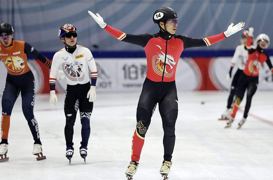 林孝埈缺席, 国队拿到新, 孙龙则是在 林孝埈缺席, 国队拿到新, 孙龙则是在