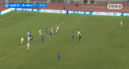 在场上展示, 决赛 在场上展示, 决赛