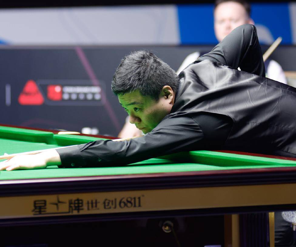 态来看, 没有想到的, 出了三杆 态来看, 没有想到的, 出了三杆